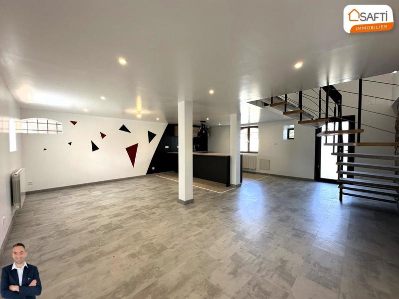 Maison - 357 m² - 12 pièces