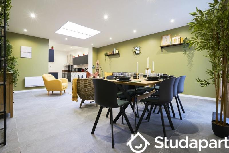 Chambre - 12 m² - 1 pièce