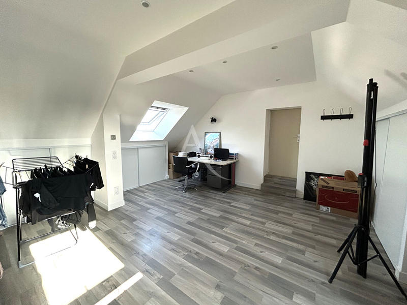 Maison - 138 m² - 5 pièces