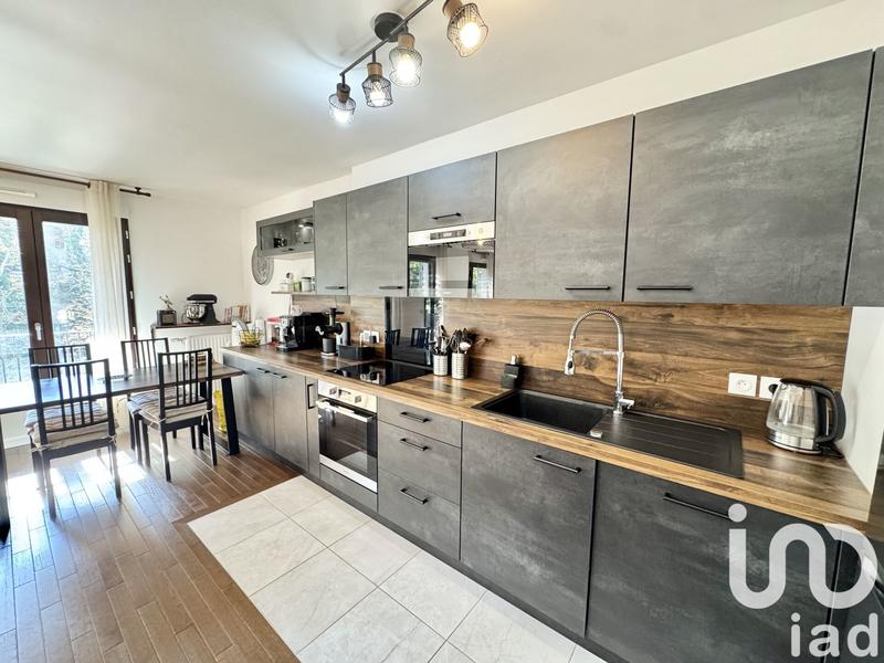 Appartement - 85 m² - 4 pièces