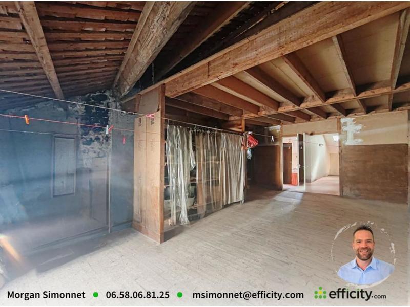 Maison - 218 m² - 7 pièces