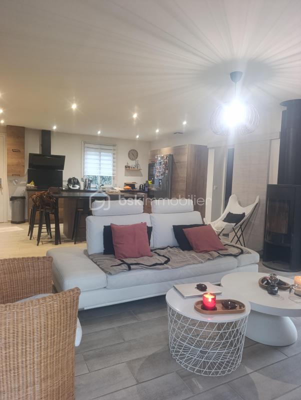 Maison traditionnelle - 110 m² - 5 pièces