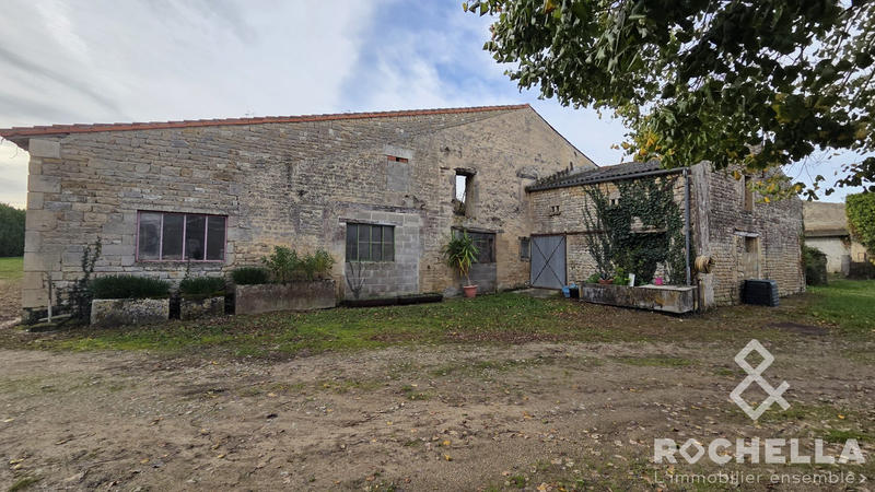 Maison ancienne - 190 m² - 7 pièces