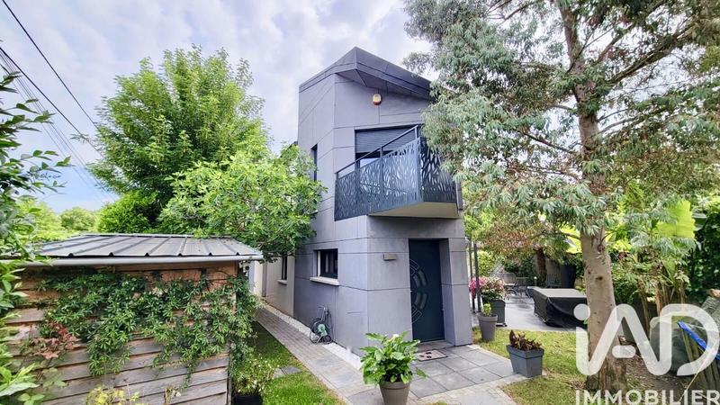 Maison - 137 m² - 6 pièces