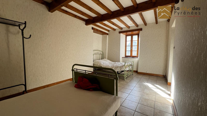 Maison traditionnelle - 180 m² - 6 pièces