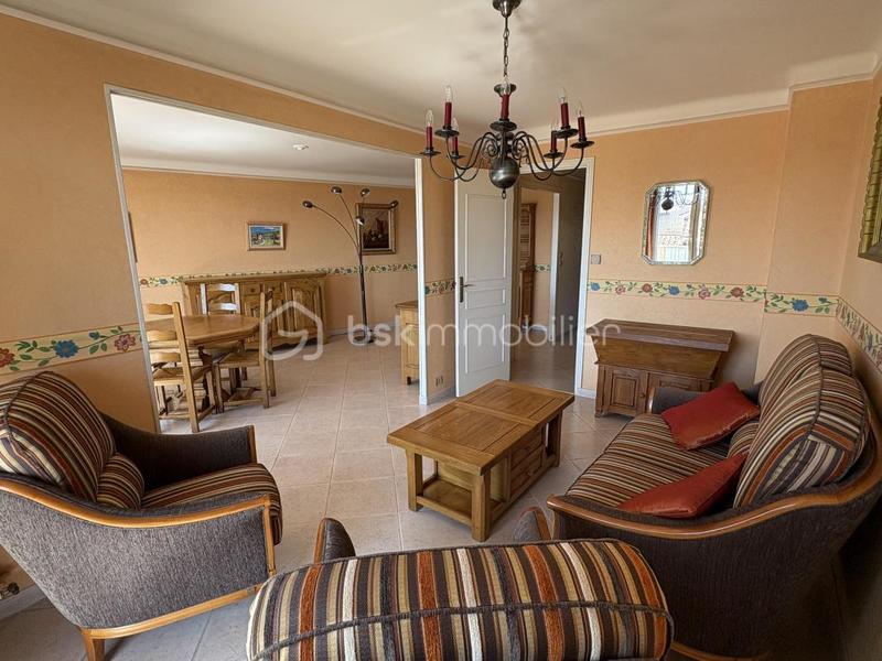 Appartement - 72 m² - 3 pièces