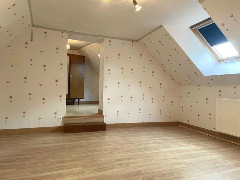 Maison - 98 m² - 5 pièces