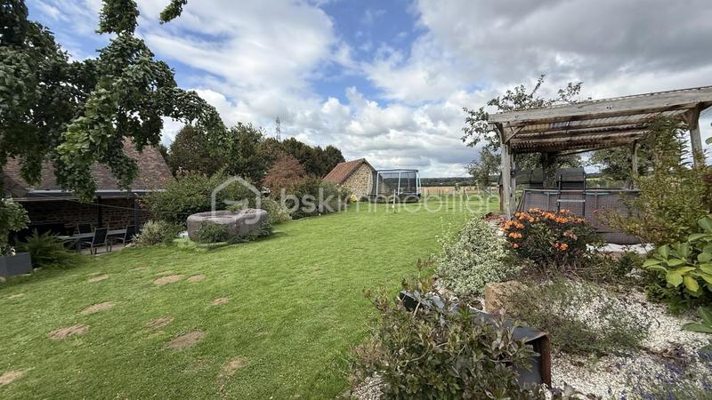 Maison - 163 m² - 6 pièces