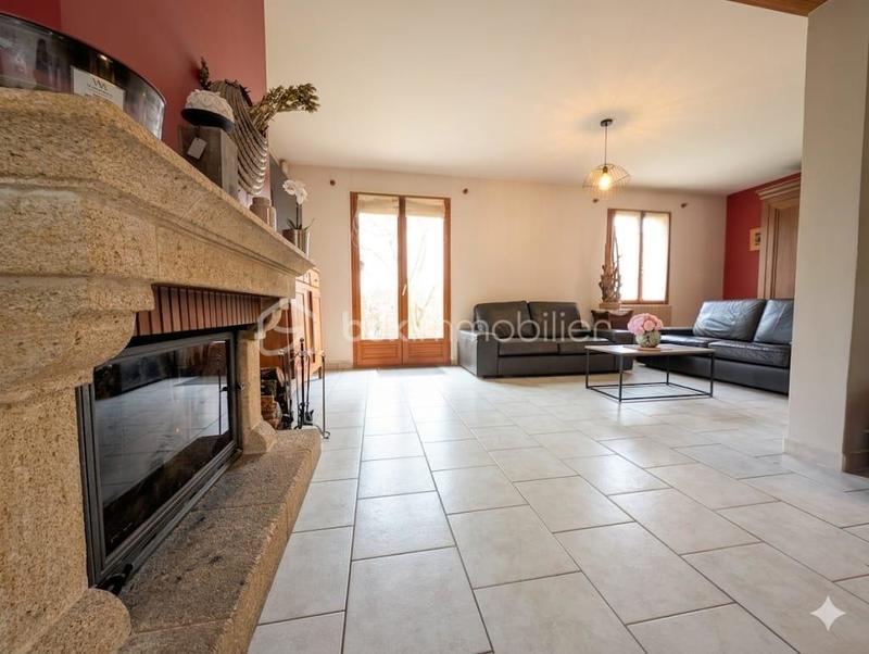 Demeure - 165 m² - 8 pièces