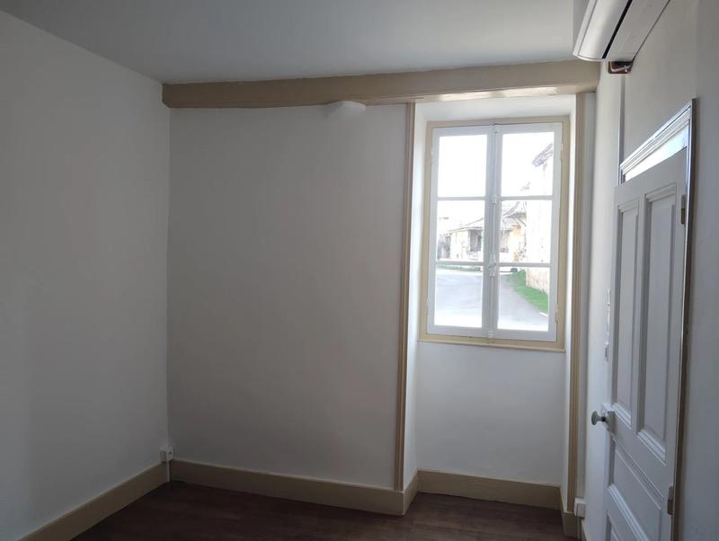 Maison traditionnelle - 75 m² - 4 pièces