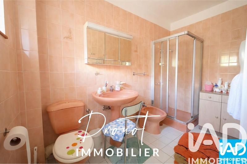 Maison - 176 m² - 8 pièces