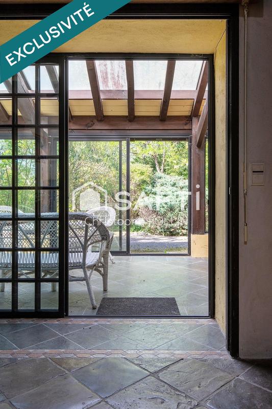 Maison - 225 m² - 6 pièces