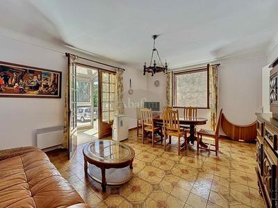 Maison - 98 m² - 5 pièces