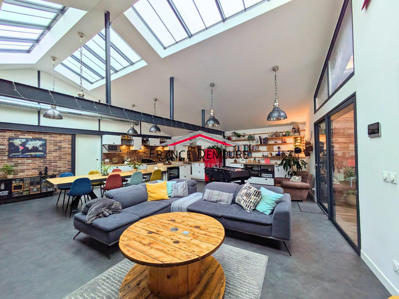 Maison contemporaine - 166 m² - 6 pièces