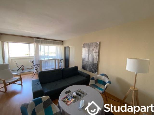 Chambre - 13 m² - 1 pièce