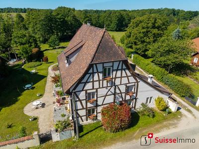 Demeure - 321 m² - 12 pièces