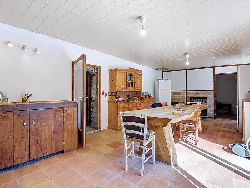 Maison - 350 m² - 12 pièces