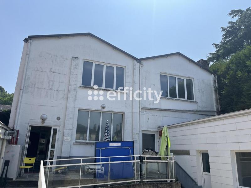 Bureau - 260 m² - 7 pièces