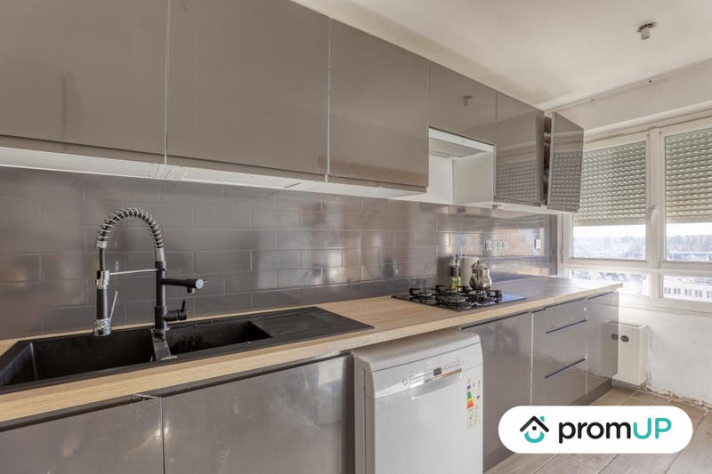 Appartement - 81 m² - 4 pièces