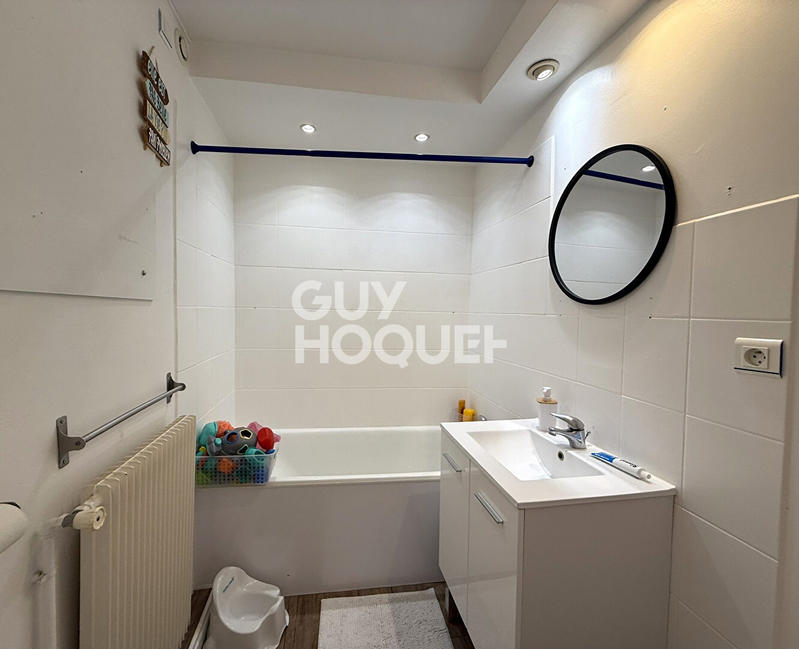 Maison - 180 m² - 6 pièces