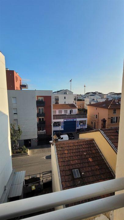 Studio - 23 m² - 1 pièce