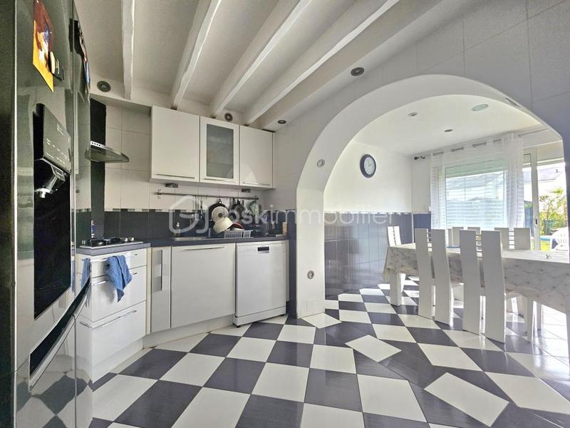 Maison - 108 m² - 5 pièces