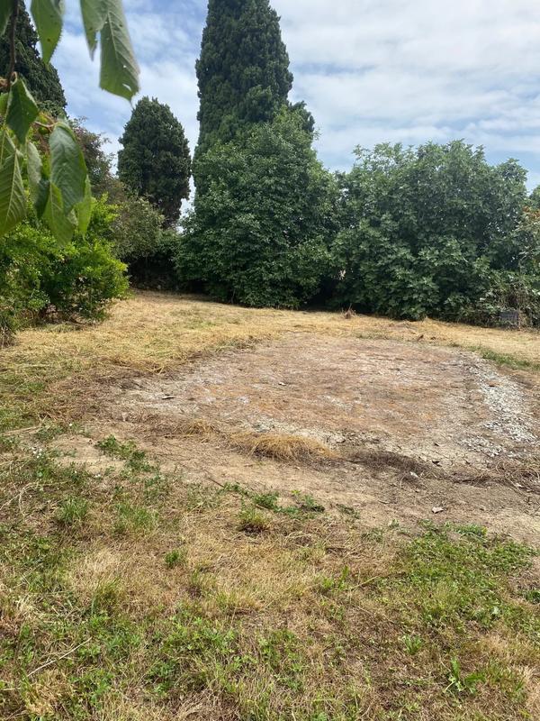 Terrain constructible - 800 m²