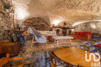 Appartement - 85 m² - 2 pièces