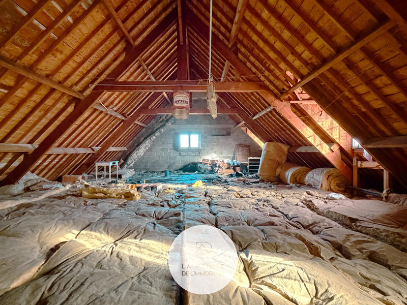 Maison - 390 m² - 8 pièces