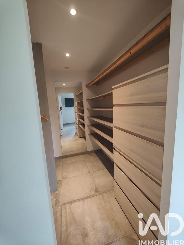 Maison - 285 m² - 5 pièces