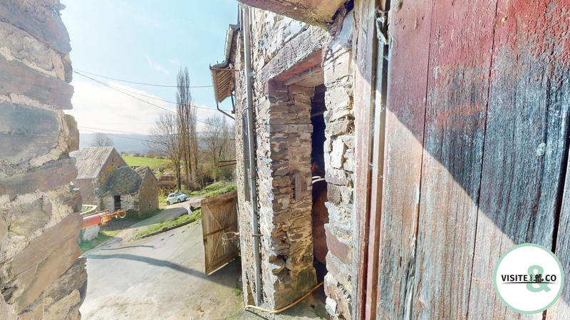 Maison ancienne - 342 m² - 3 pièces