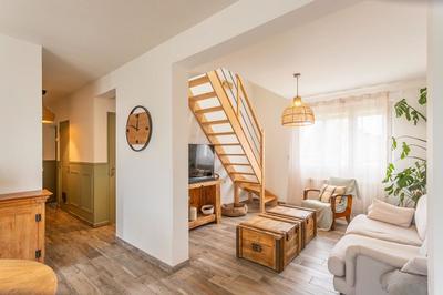 Maison - 99 m² - 5 pièces