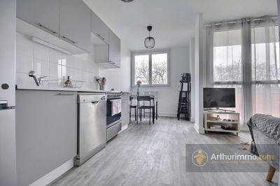 Appartement - 76 m² - 4 pièces