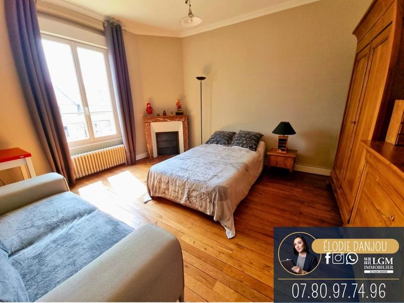 Demeure - 180 m² - 6 pièces