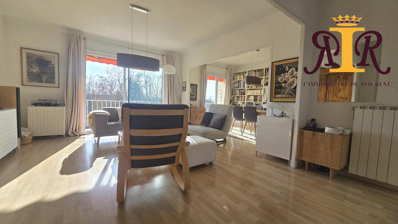 Appartement - 107 m² - 5 pièces