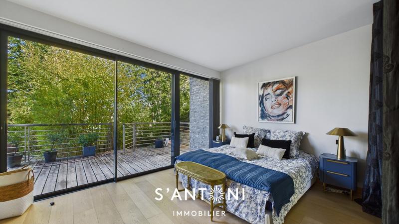 Villa - 180 m² - 4 pièces