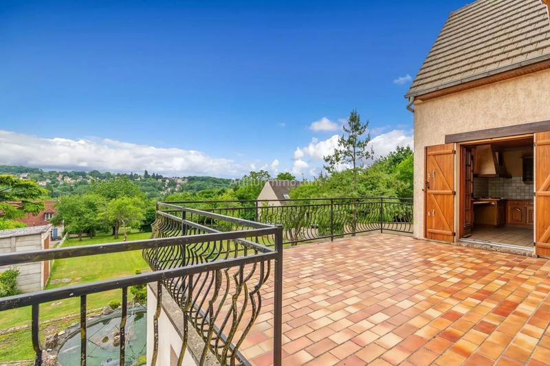 Maison - 136 m² - 5 pièces