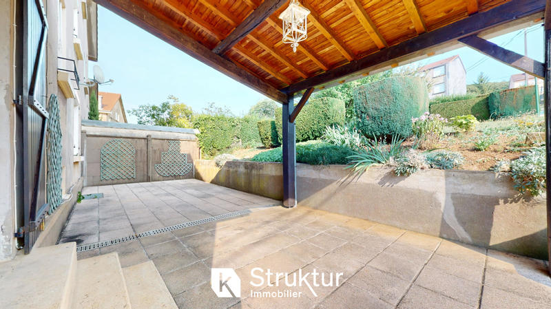 Maison - 127 m² - 6 pièces