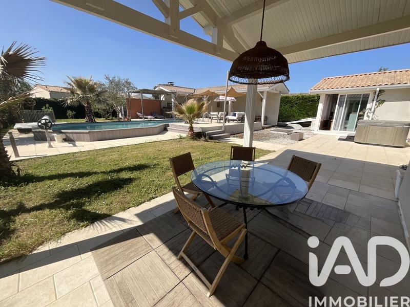 Maison - 140 m² - 5 pièces