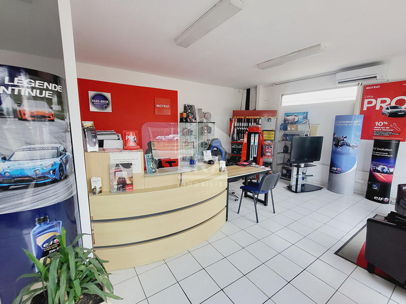 Maison - 420 m² - 5 pièces