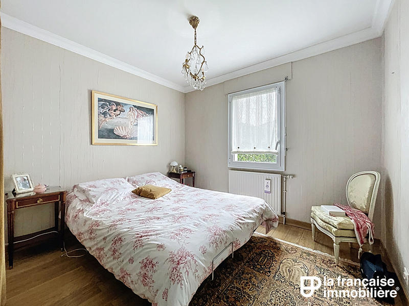 Appartement - 111 m² - 6 pièces