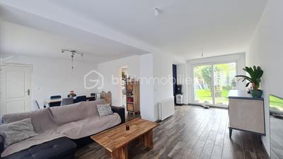 Maison traditionnelle - 105 m² - 5 pièces