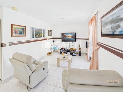 Maison - 95 m² - 5 pièces