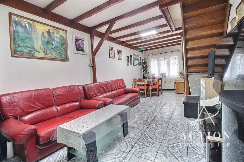 Maison - 87 m² - 5 pièces