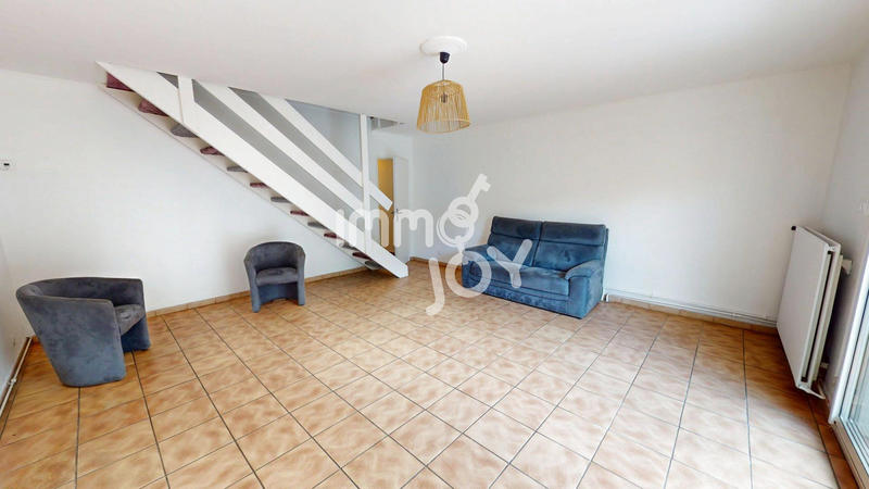 Maison - 96 m² - 5 pièces