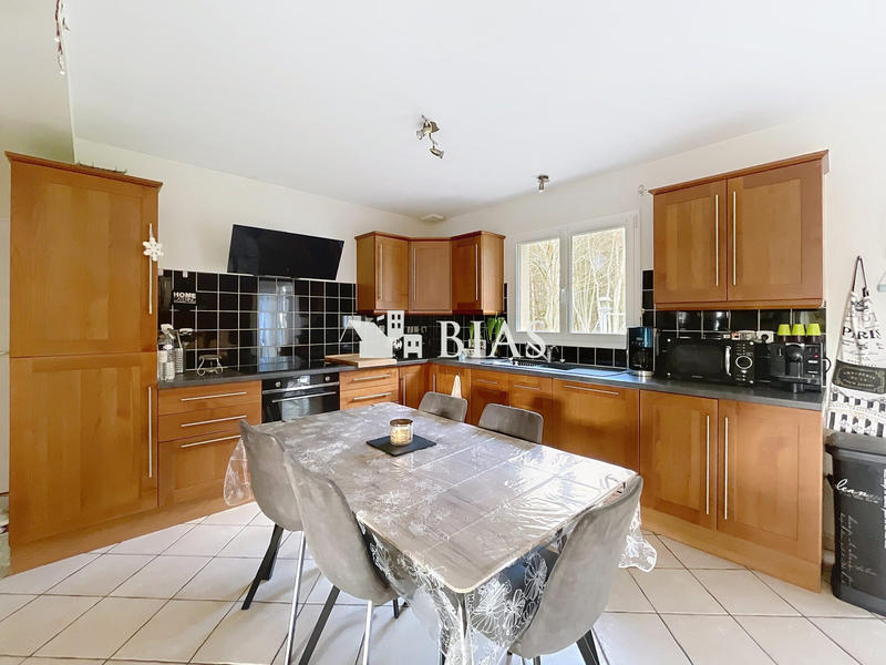 Maison - 134 m² - 7 pièces