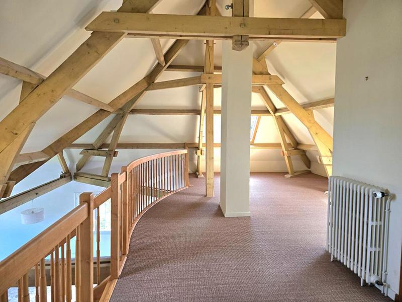 Maison - 262 m² - 9 pièces