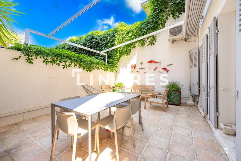 Appartement - 245 m² - 7 pièces