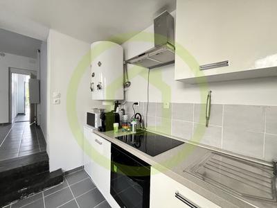 Maison - 90 m² - 6 pièces