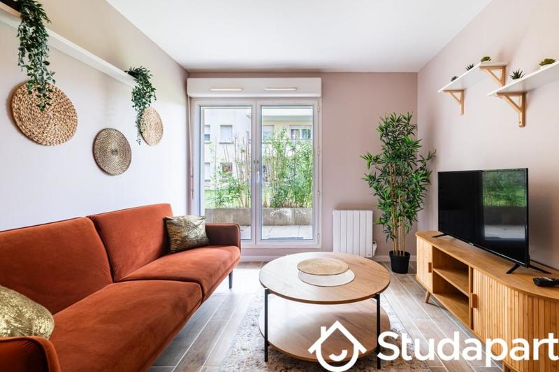 Chambre - 10 m² - 1 pièce